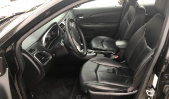 Used Chrysler 200 2014 full