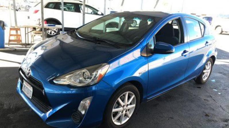 Used Toyota Prius 2015