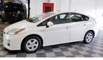 Used Toyota Prius 2011 full