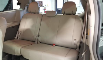 Used Toyota Sienna 2013 full