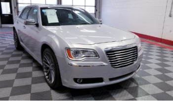 Used Chrysler 300 2012 full