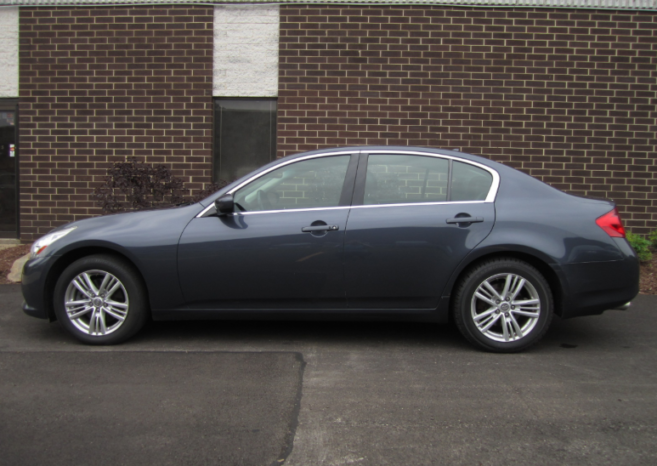 Used Infiniti G37 2011 full