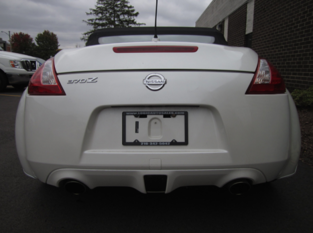 Used Nissan 370Z 2010 full