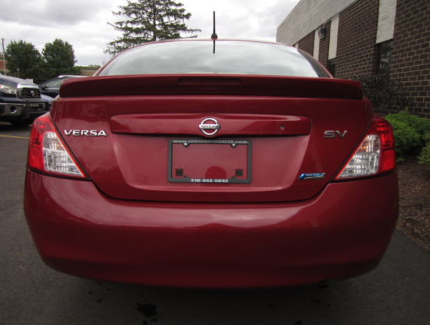 Used Nissan Versa 2013 full