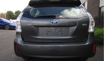 Used Toyota Prius V 2012 full