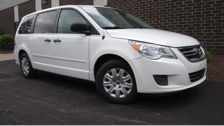 Used Volkswagen Routan 2011