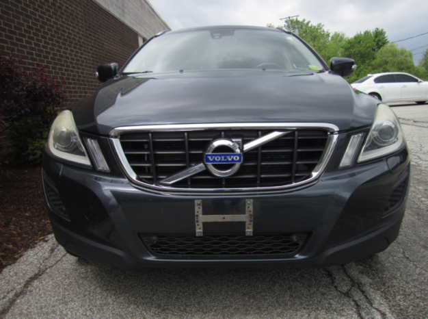 Used Volvo XC60 2011 full