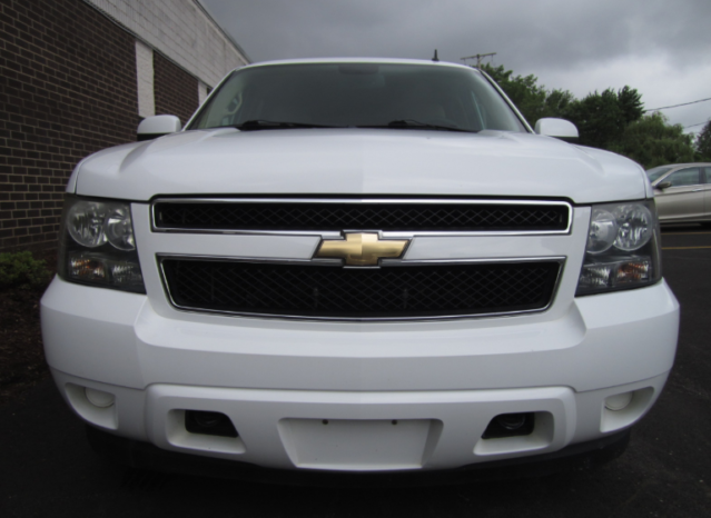 Used Chevrolet Suburban 2011 full