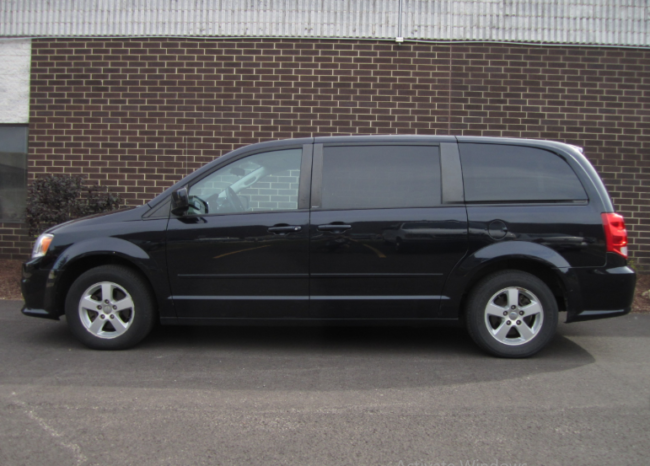 Used Dodge Caravan 2011 full