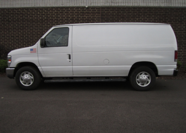 Used Ford Econoline Cargo Van 2010 full