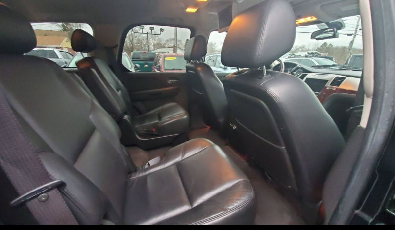 Used Cadillac Escalade 2009 full