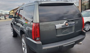 Used Cadillac Escalade 2011 full