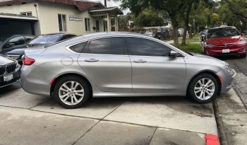 Used Chrysler 200 2016 full