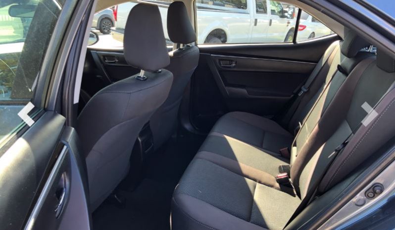 Used Toyota Corolla 2018 full