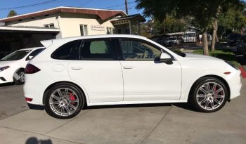 Used Porsche Cayenne GTS 2013 full