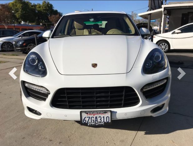 Used Porsche Cayenne GTS 2013 full