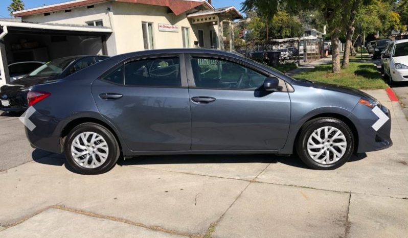 Used Toyota Corolla 2018 full