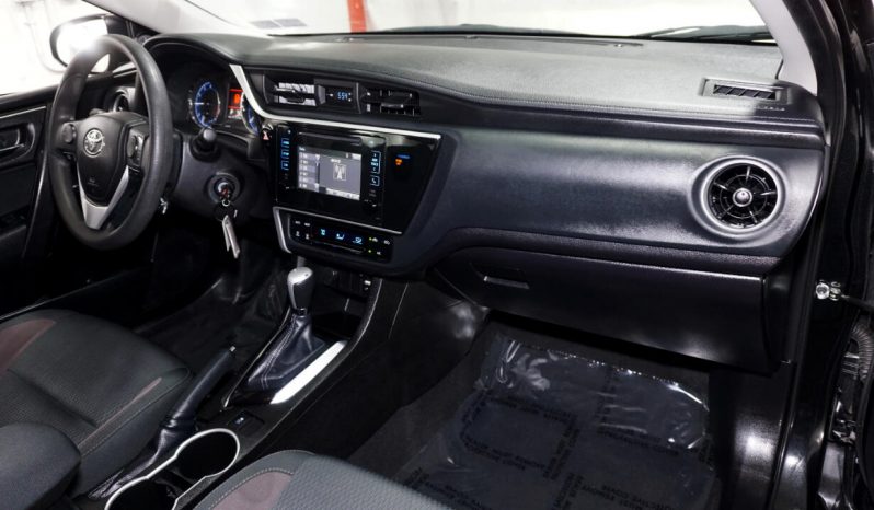 Toyota Corolla 2019 FWD full