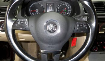 Volkswagen Passat 2013 FWD full