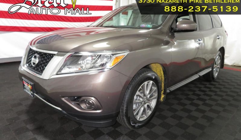 Nissan Pathfinder 2016 4WD