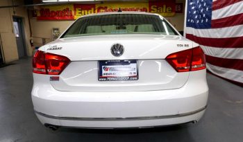 Volkswagen Passat 2014 FWD full