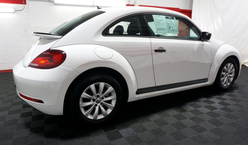 Volkswagen Beetle 2018 FWD full