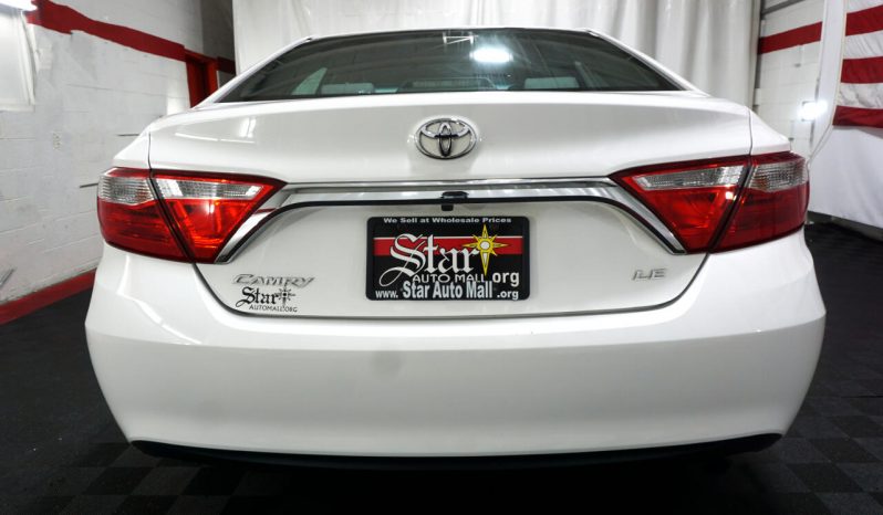 Toyota Camry 2017 FWD full