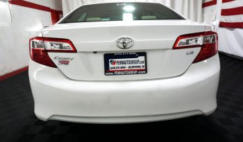 Toyota Camry 2014 FWD full