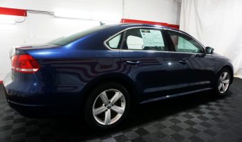 Volkswagen Passat 2013 FWD full