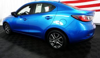 Toyota Yaris 2019 FWD full