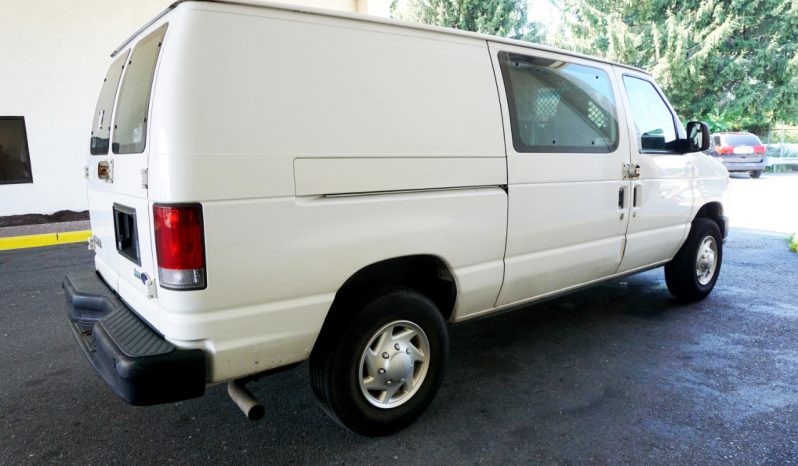 Ford Econoline 2010 RWD full