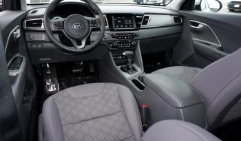 Kia Nitro 2017 FWD full