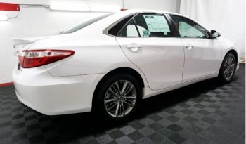 Toyota Camry 2017 FWD full