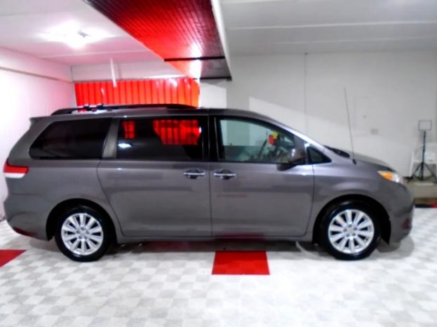 Toyota Sienna 2014 AWD full