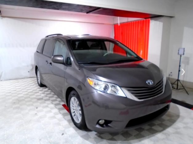 Toyota Sienna 2012 AWD full