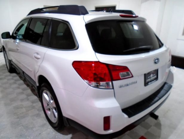 Subaru Outback 2.5i Limited 2013 AWD full