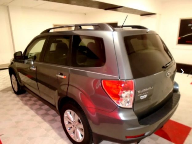 Subaru Forester 2.5X Premium 2013 AWD full