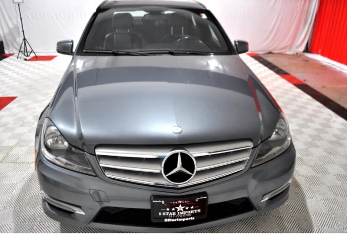 Mercedes-Benz C-Class 2012 AWD full