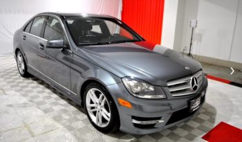 Mercedes-Benz C-Class 2012 AWD full