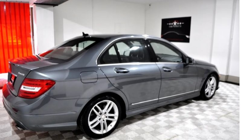 Mercedes-Benz C-Class 2012 AWD full