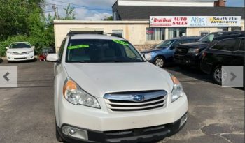 Subaru Outback 2.5i Premium 2010 AWD full