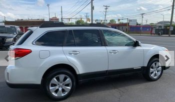 Subaru Outback 2.5i Premium 2010 AWD full