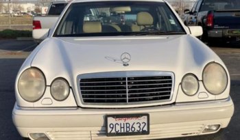 Mercedes-Benz E-Class 1996 RWD full