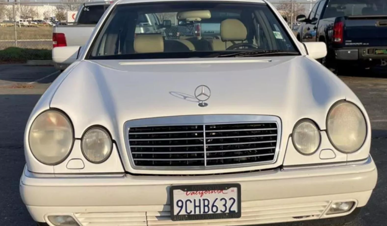 Mercedes-Benz E-Class 1996 RWD full