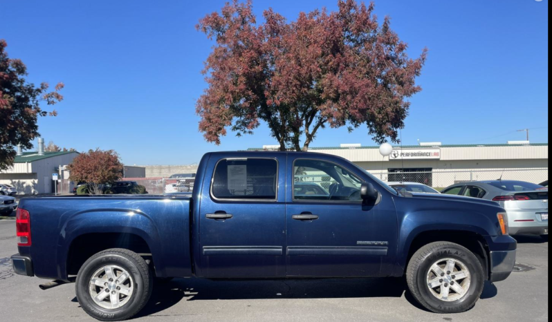 GMC Sierra 2010 4WD full