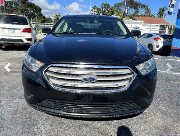 Ford Taurus 2015 FWD