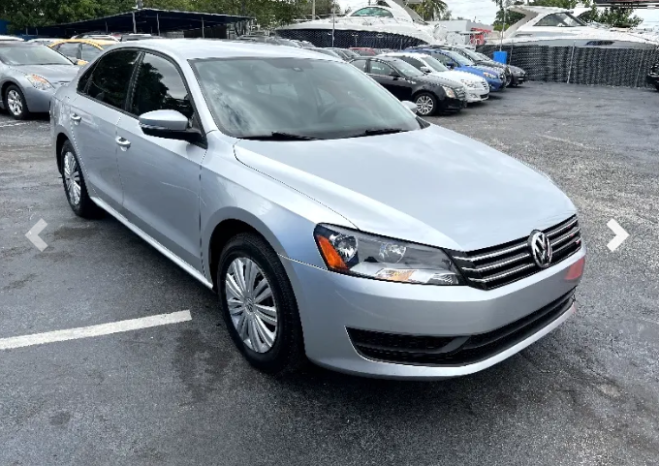 Volkswagen Passat 2014 full