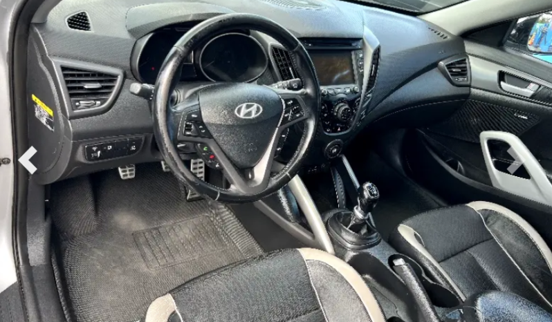 Hyundai Veloster 2013 full