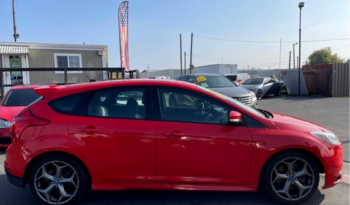 Ford Focus 2013 FWD full