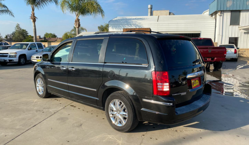 Chrysler Town and Country 2008 FWD full